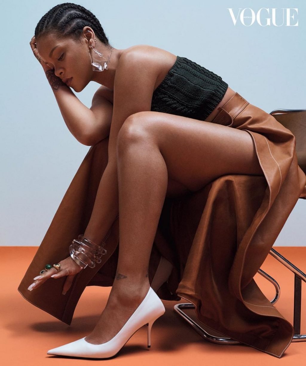 Rihanna Sexy (19 Photos)