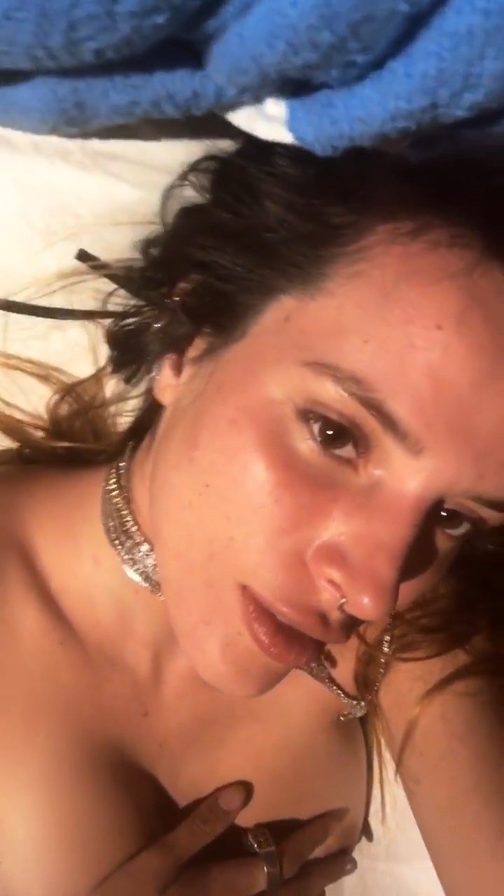 Bella Thorne Nude (4 Pics + GIF &amp; Video)