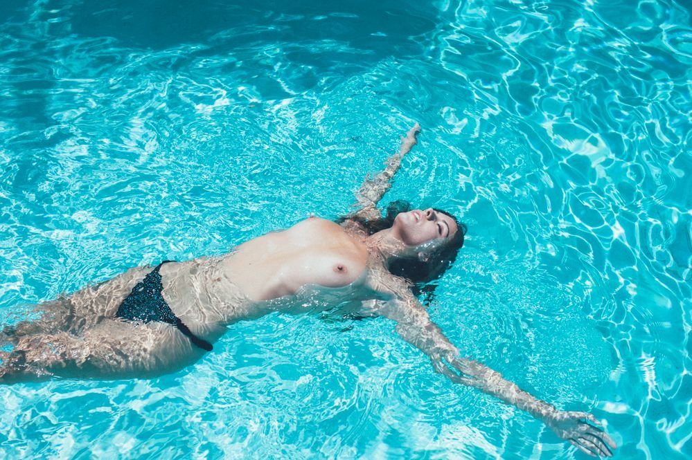 Carmella Rose Nude &amp; Sexy (32 Photos)