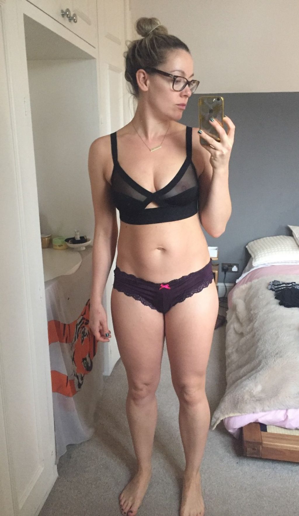 Cherry Healey Nude &amp; Sexy Leaked Fappening (3 Photos)