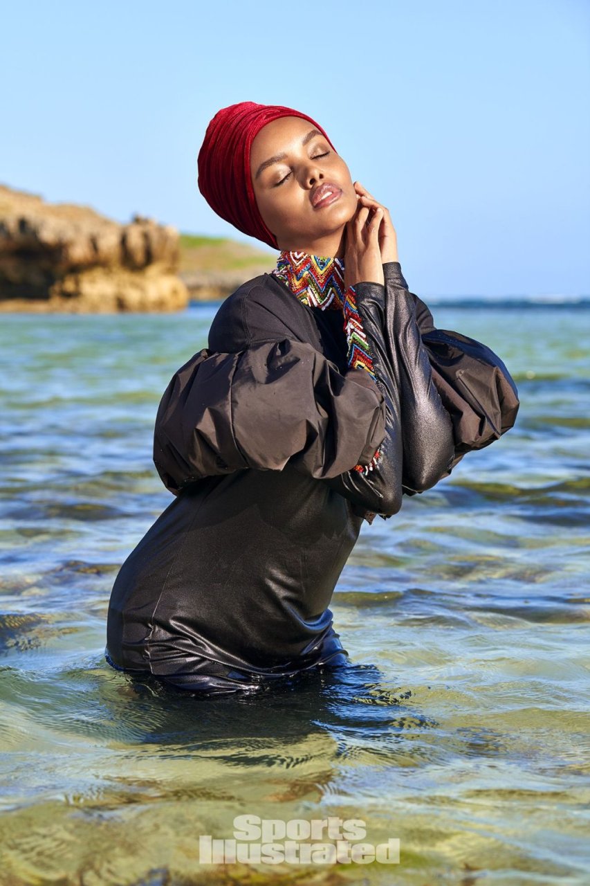 Halima Aden Sexy (43 Photos + Video)