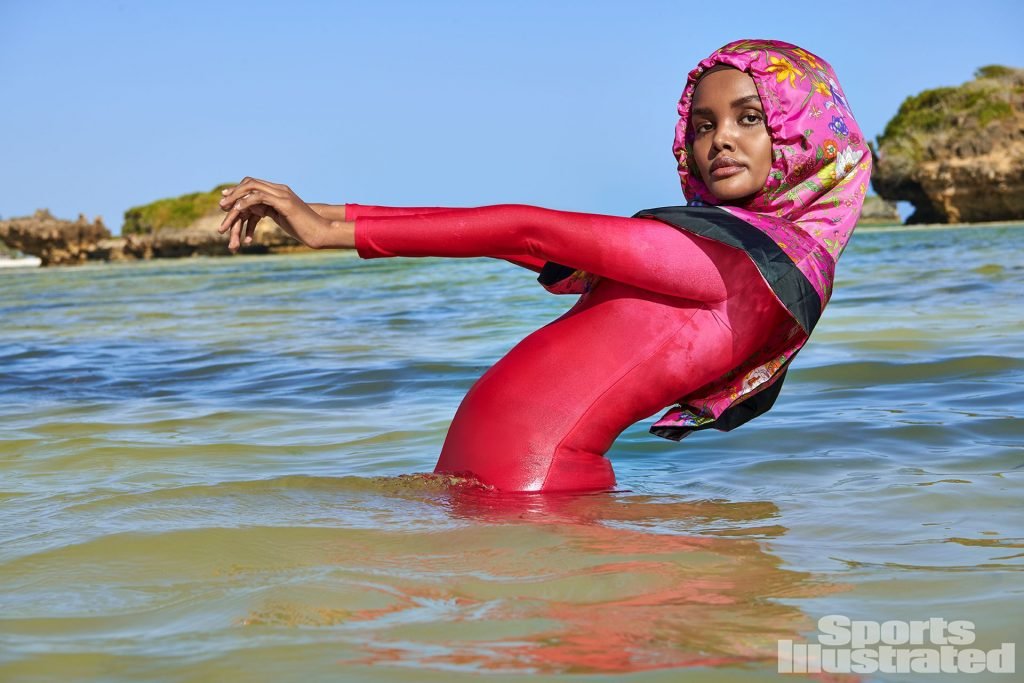 Halima Aden  nackt
