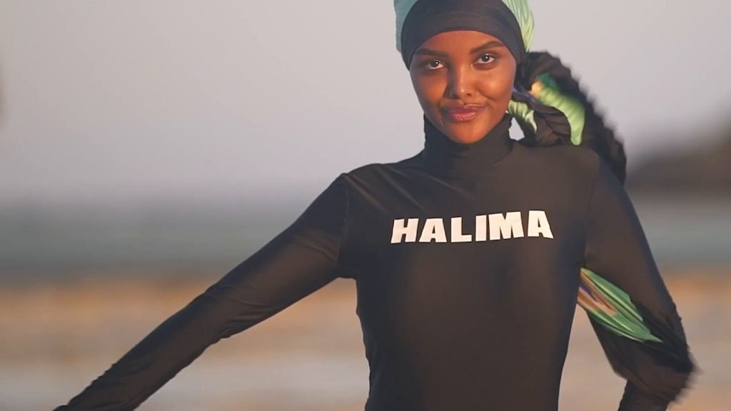 Halima Aden Sexy (43 Photos + Video)