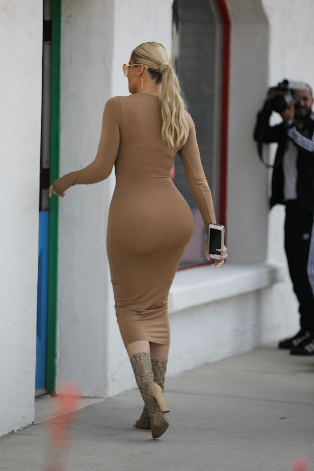 Celeb Kim Kardashian Nude Dress Scenes