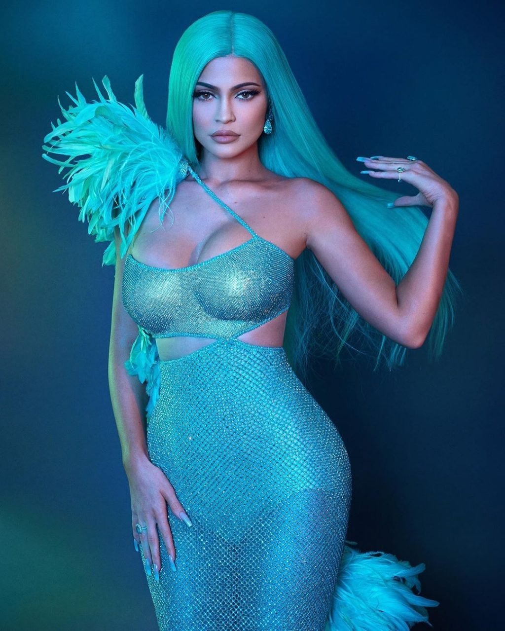 Kylie Jenner Sexy (7 Hot Photos)