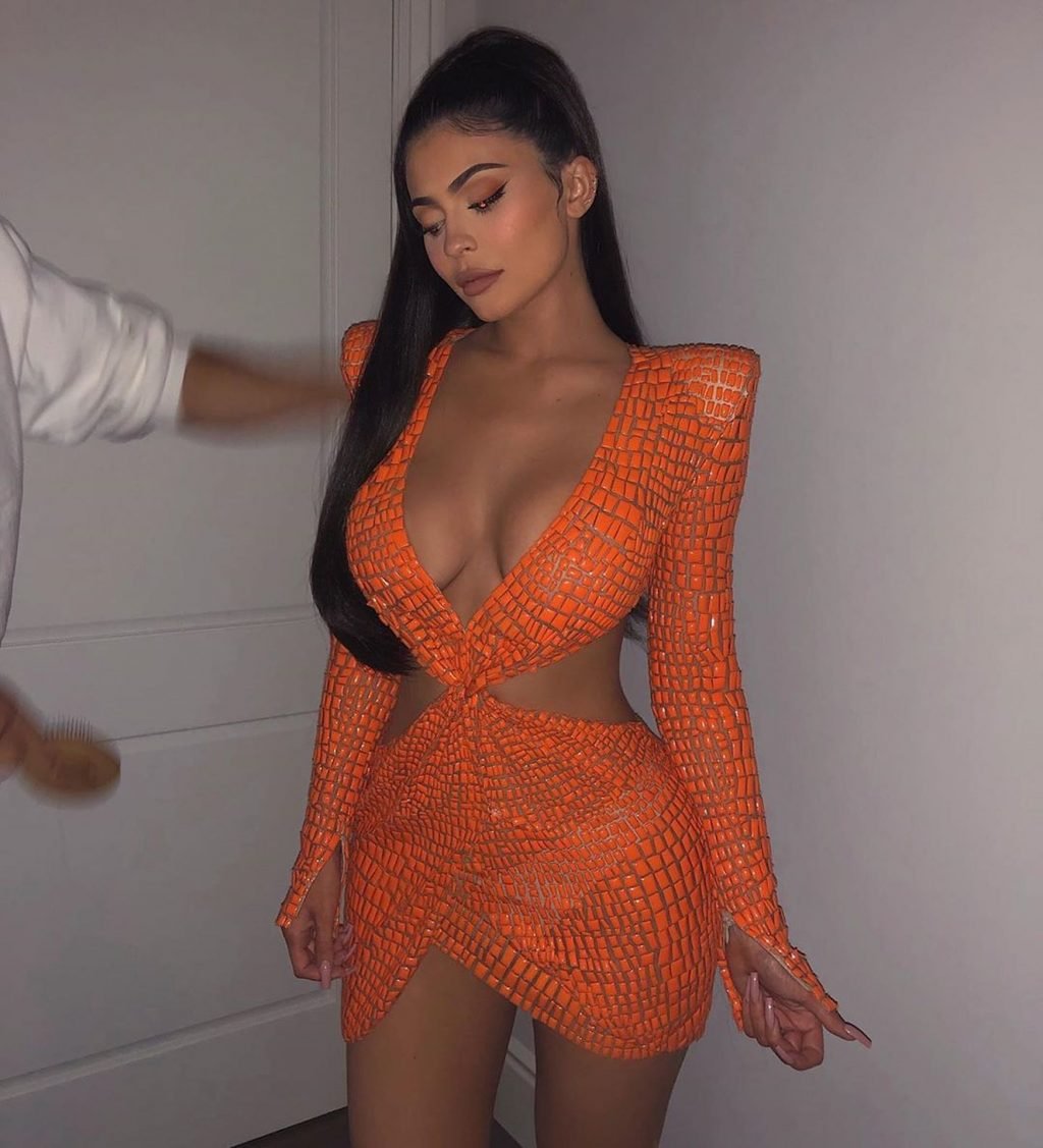 Kylie Jenner Sexy (10 Photos)