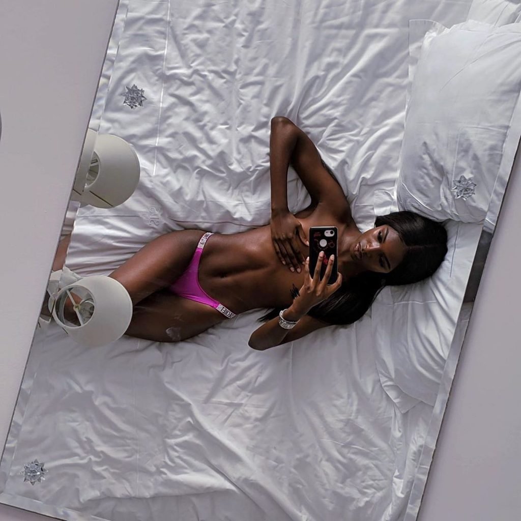 Leomie Anderson Nude &amp; Sexy (41 Photos)