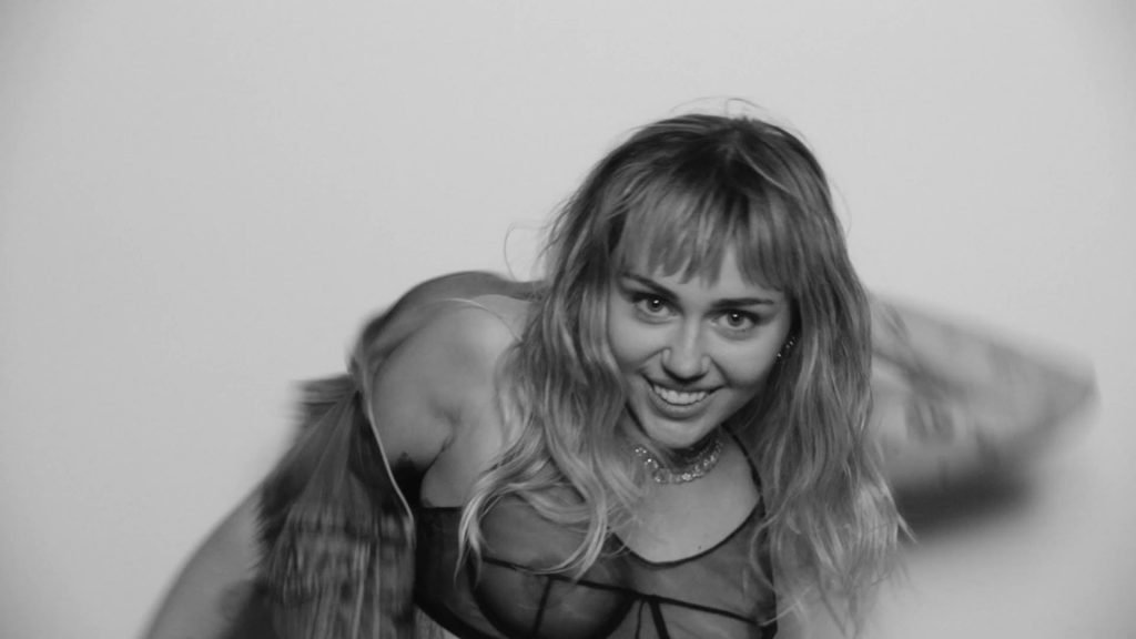 Miley Cyrus See Through &amp; Sexy (16 Pics + GIFs &amp; Video)