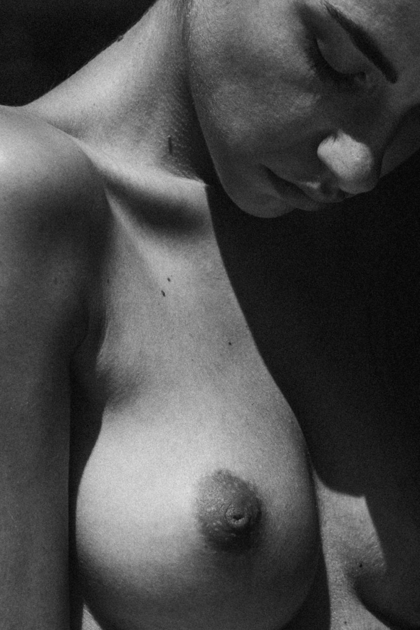 Rebecca Bagnol Nude &amp; Sexy (15 Photos)