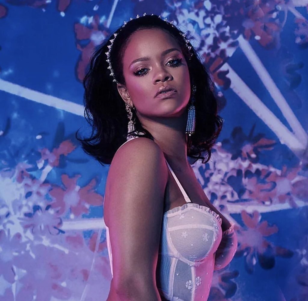 Rihanna Sexy (11 Hot Photos)