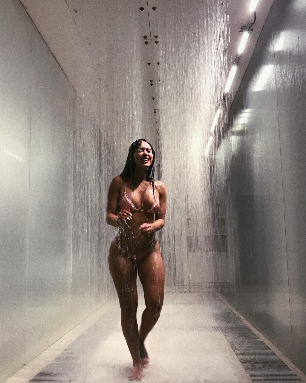 Stephanie Rao Nude &amp; Sexy (160 Photos)