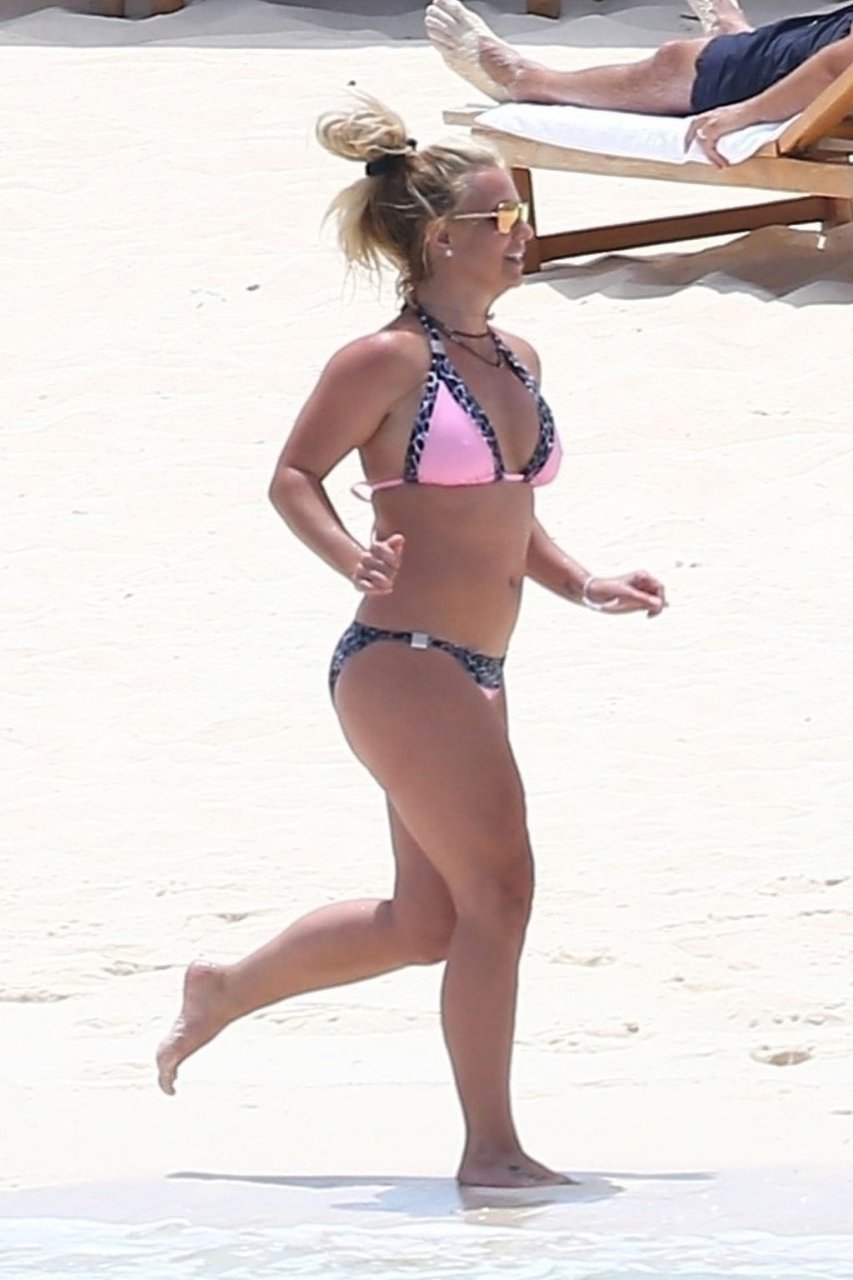 Britney Spears Sexy (89 Photos)