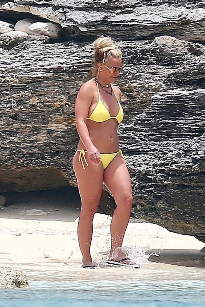 Britney Spears Sexy (75 Photos)