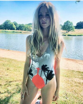 Check out Diana Vickers slightly nude sexy photos from Instagram. 