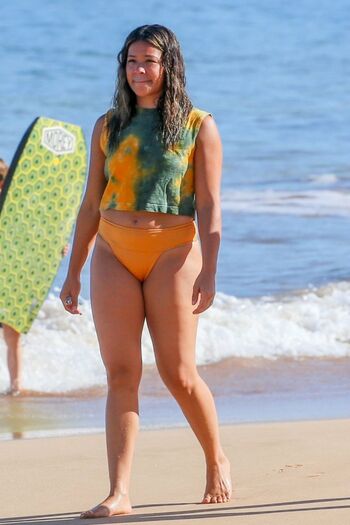 Gina Rodriguez / hereisgina Nude Leaks Photo 54