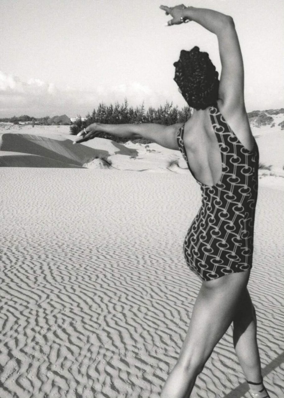 Naomi Campbell Nude &amp; Sexy (10 Photos)