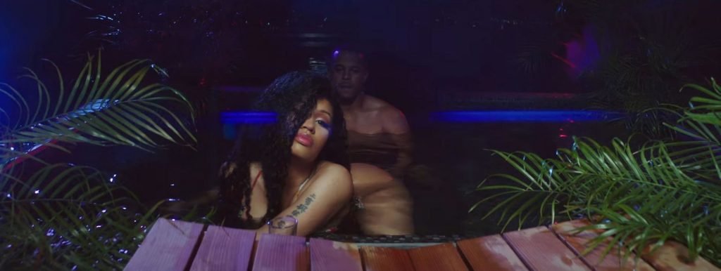 Nicki Minaj Sexy (27 Pics + Video)