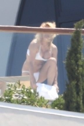 Pamela Anderson Nip Slip &amp; Sexy (79 Photos)