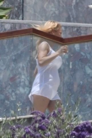 Pamela Anderson Nip Slip &amp; Sexy (79 Photos)