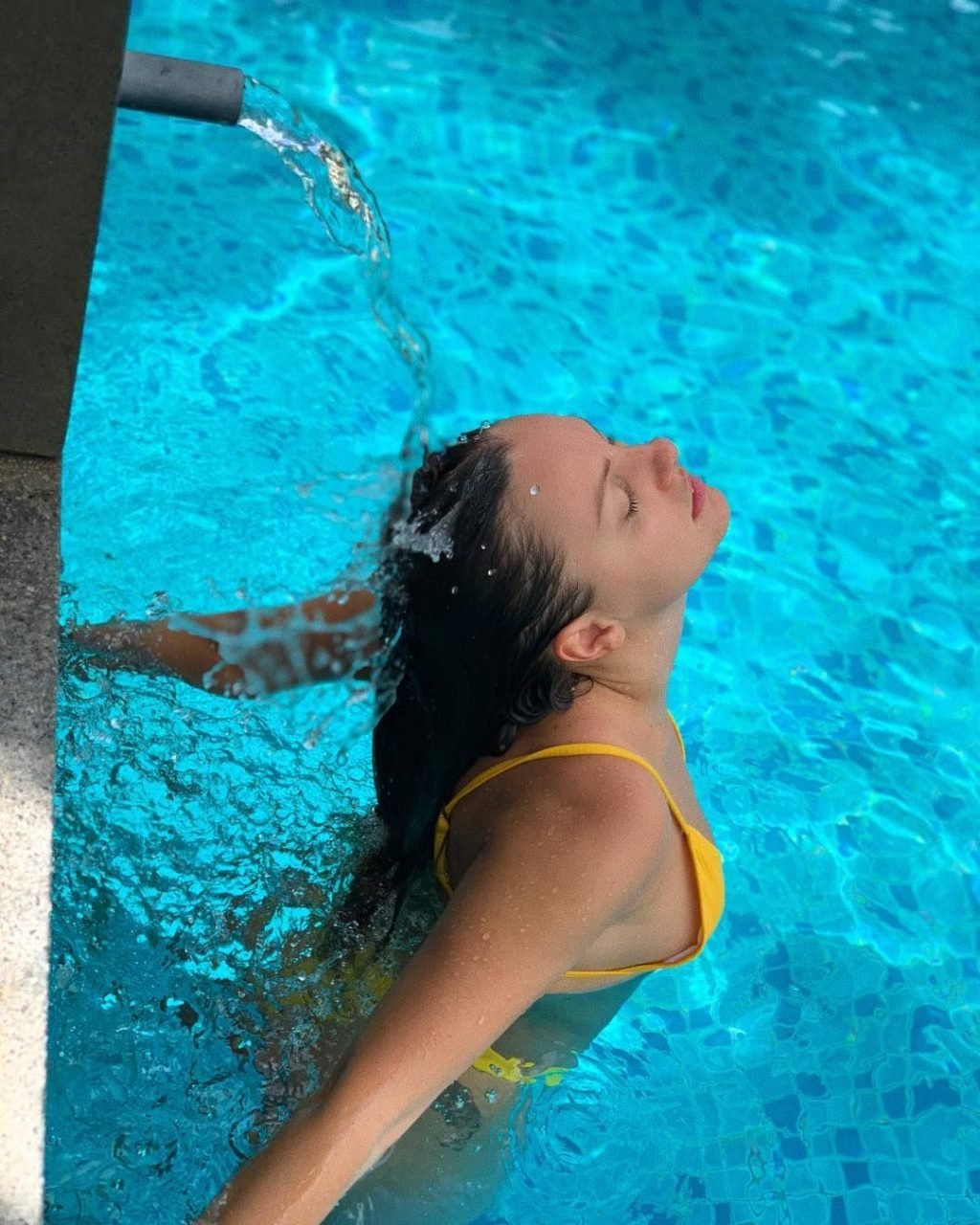 Alexandra Stan Sexy (34 Photos)