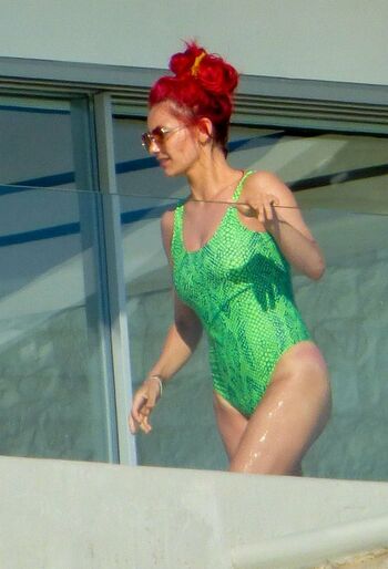 Dianne Buswell / diannebuswell Nude Leaks Photo 24