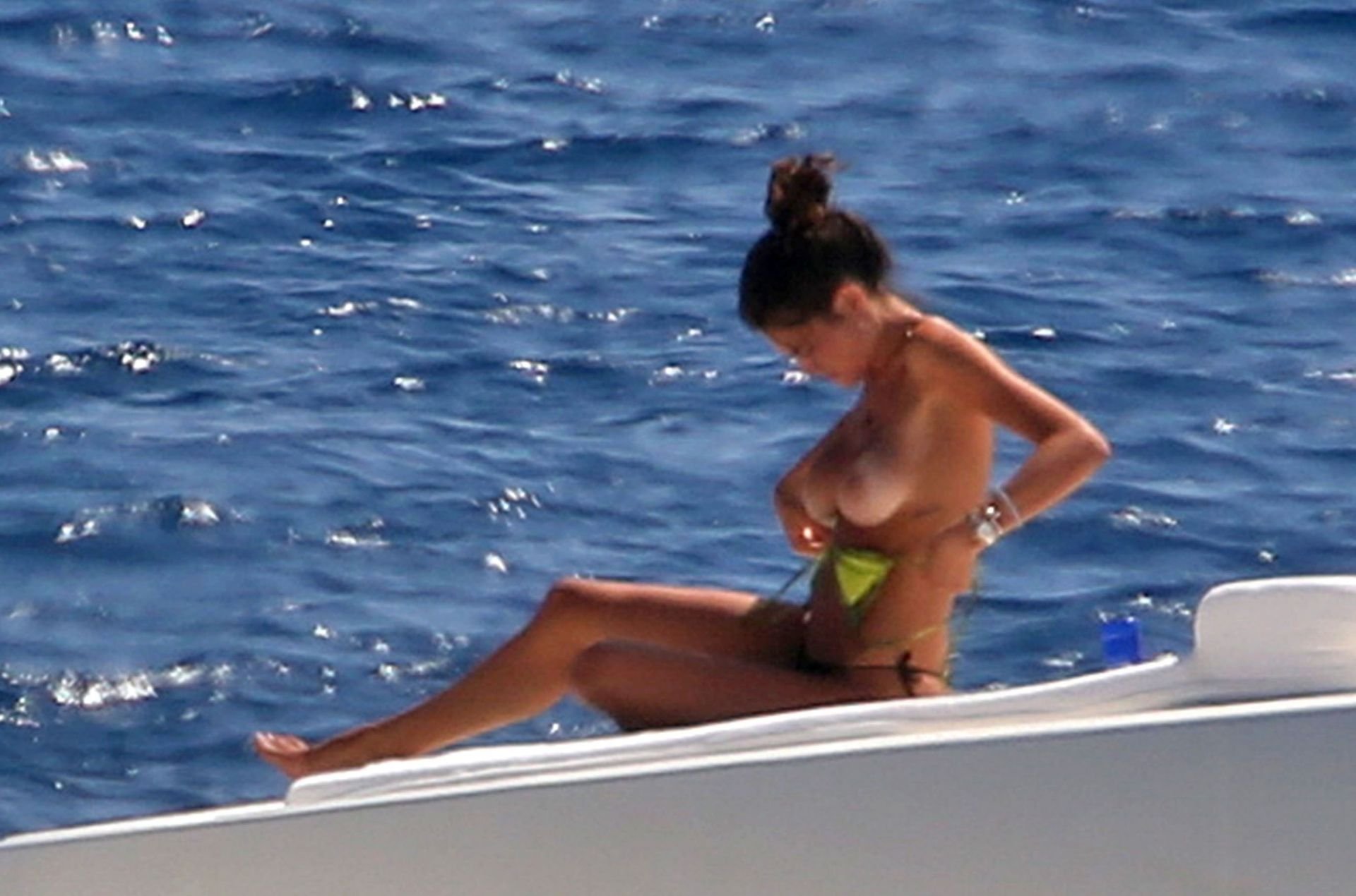 Francesca Sofia Novello Topless & Sexy (30 Photos) .