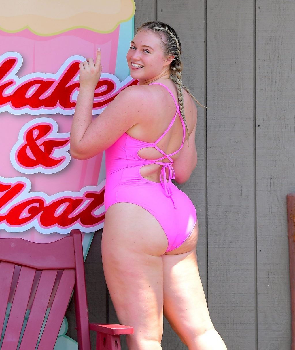 Iskra Lawrence Sexy (33 New Photos)