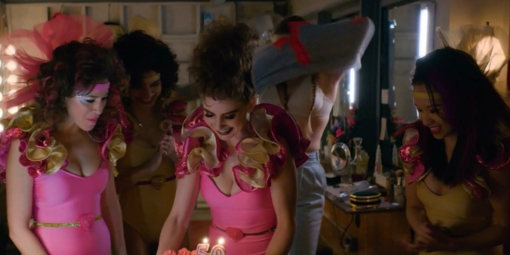 Alison Brie Sexy – GLOW (9 Pics + GIF &amp; Video)