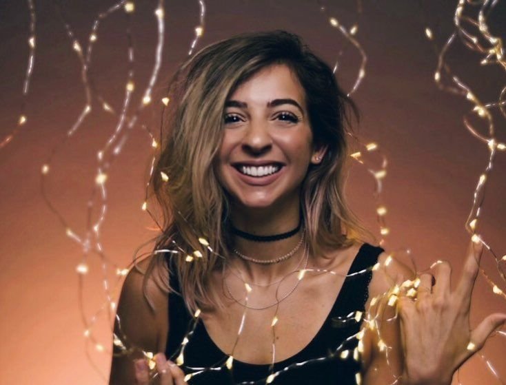 Gabbie Hanna Nude &amp; Sexy (184 Photos)