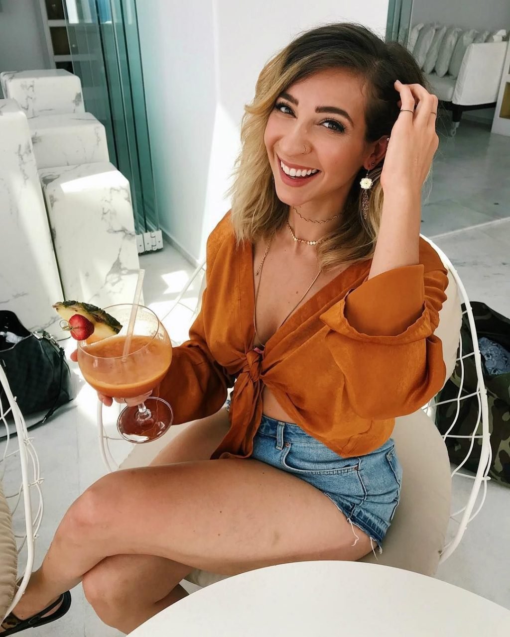 Gabbie Hanna Nude &amp; Sexy (184 Photos)