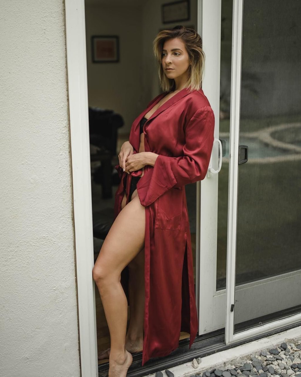 Check out the new Gabbie Hanna’s hot and nude (covered) photos to date. 