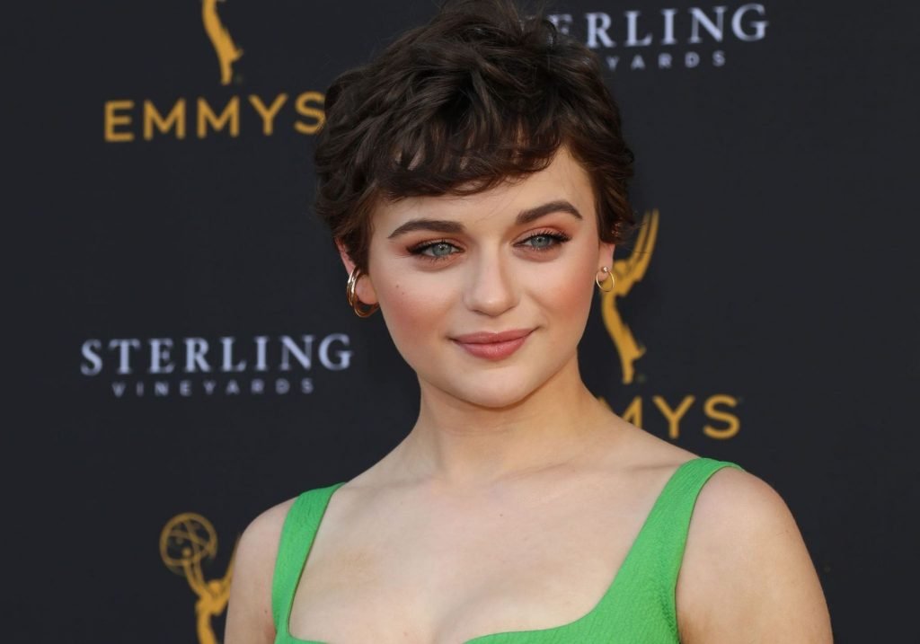 Joey King Sexy (61 Photos)