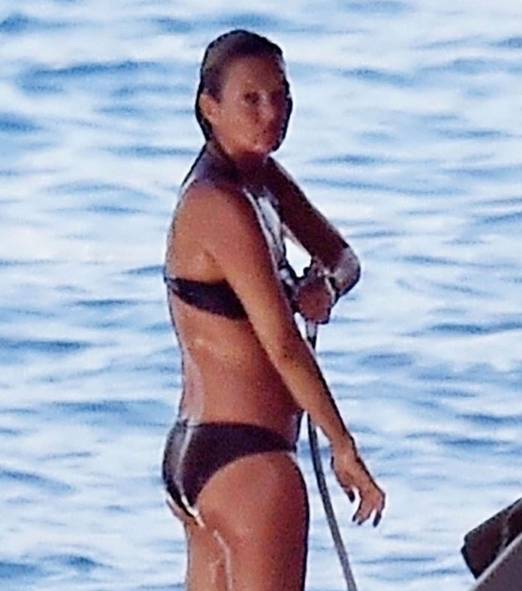 Kate Moss Sexy (69 Photos)