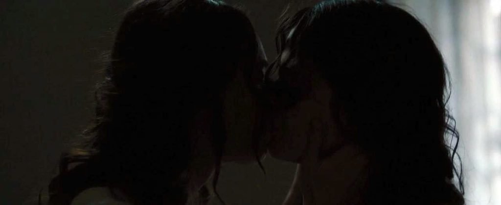 Margaret Qualley, Rebecca Dayan Sexy Lesbian Kiss – Novitiate (15 Pics + GIF &amp; Video)