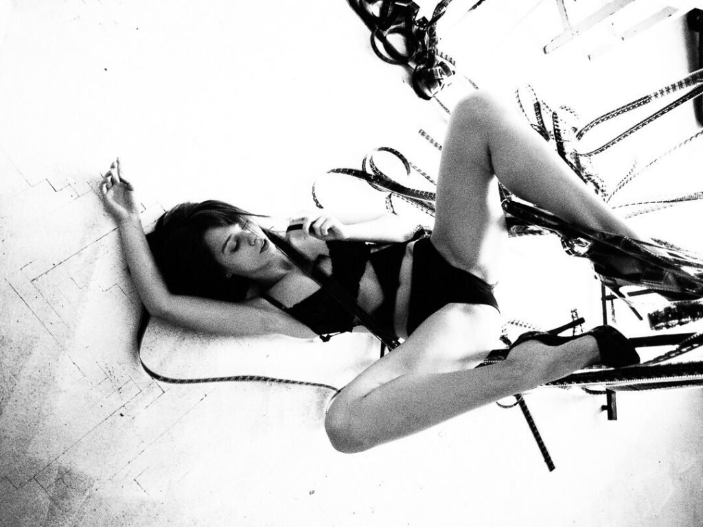 Marta Gromova Nude &amp; Sexy (12 Photos)