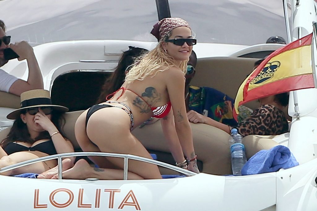 Rita Ora Sexy (30 Photos)