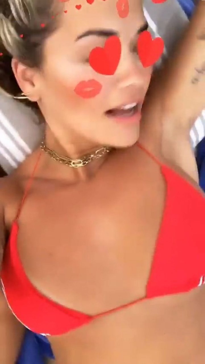 Rita Ora Sexy (29 Photos + Video)