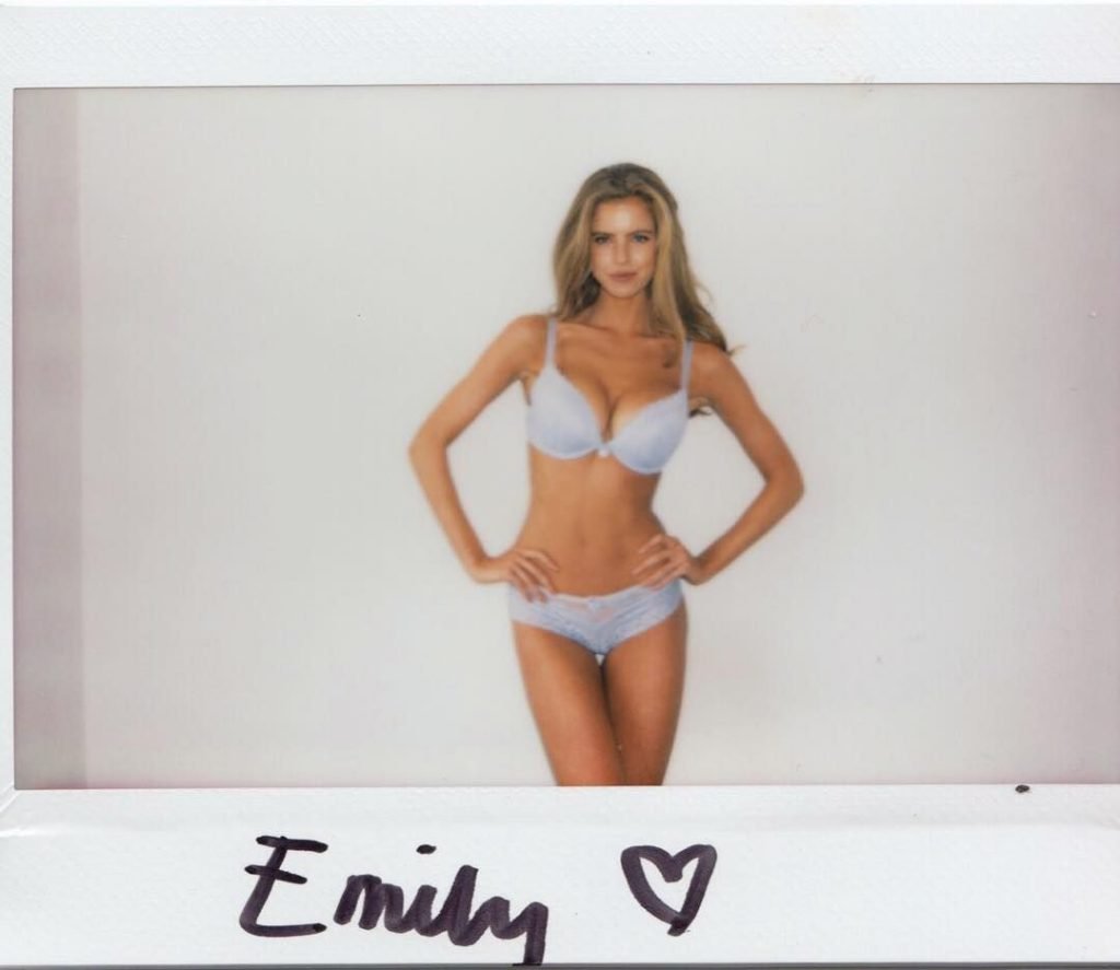 Emily Deyt-Aysage Nude &amp; Sexy (78 Photos)