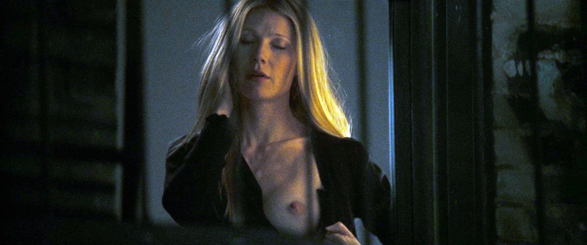 Gwyneth Paltrow Nude & Sexy Compilation (4 Pics + Video) .