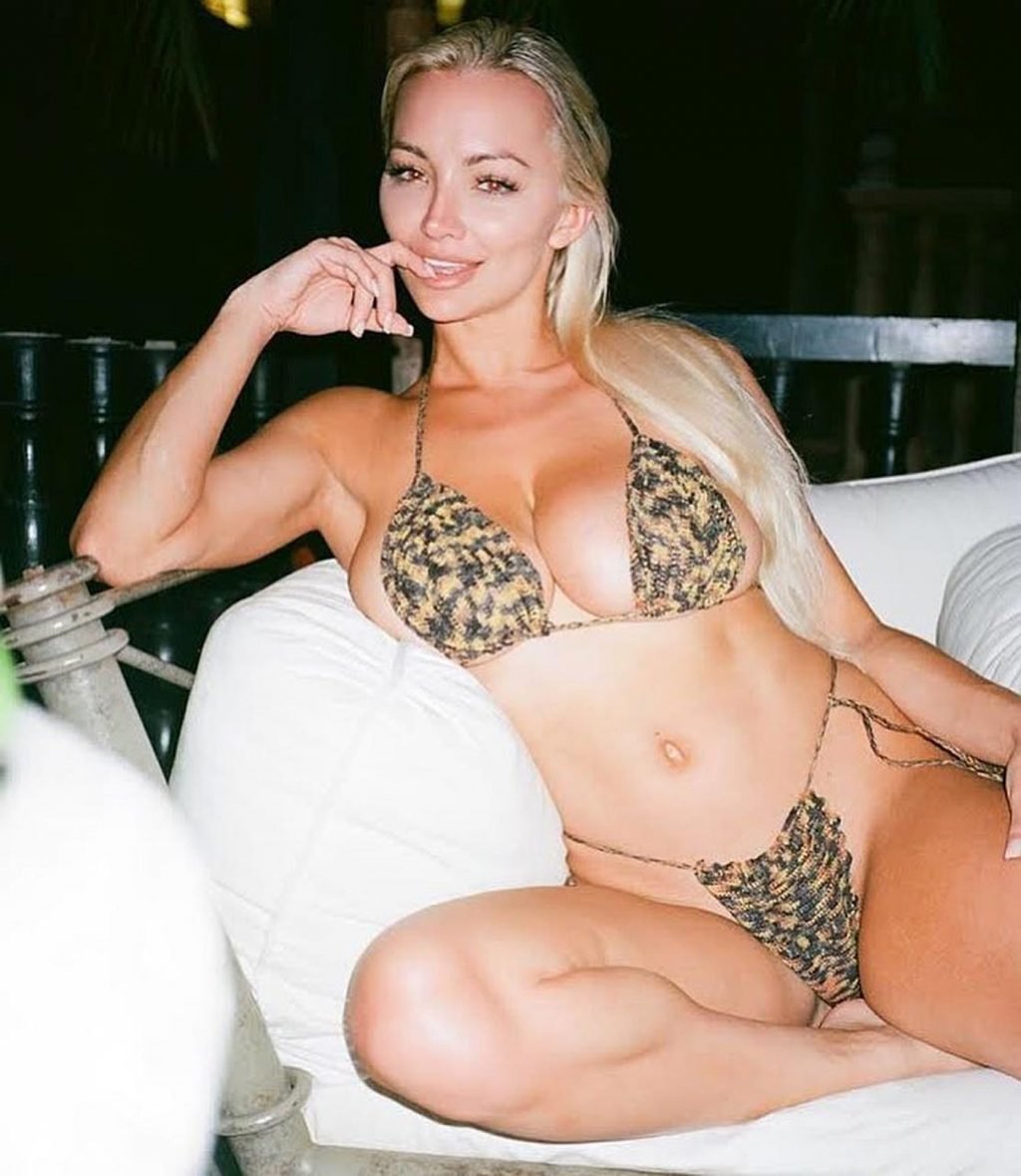 Lindsey Pelas Nude, Topless &amp; Sexy Ultimate Collection (73 Photos)