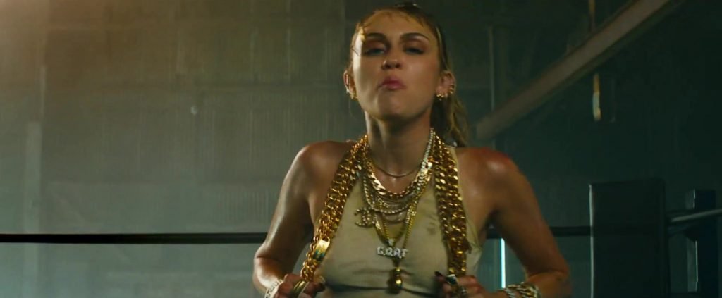 Miley Cyrus Hot – Don’t Call Me Angel (18 Pics + GIFs &amp; Video)