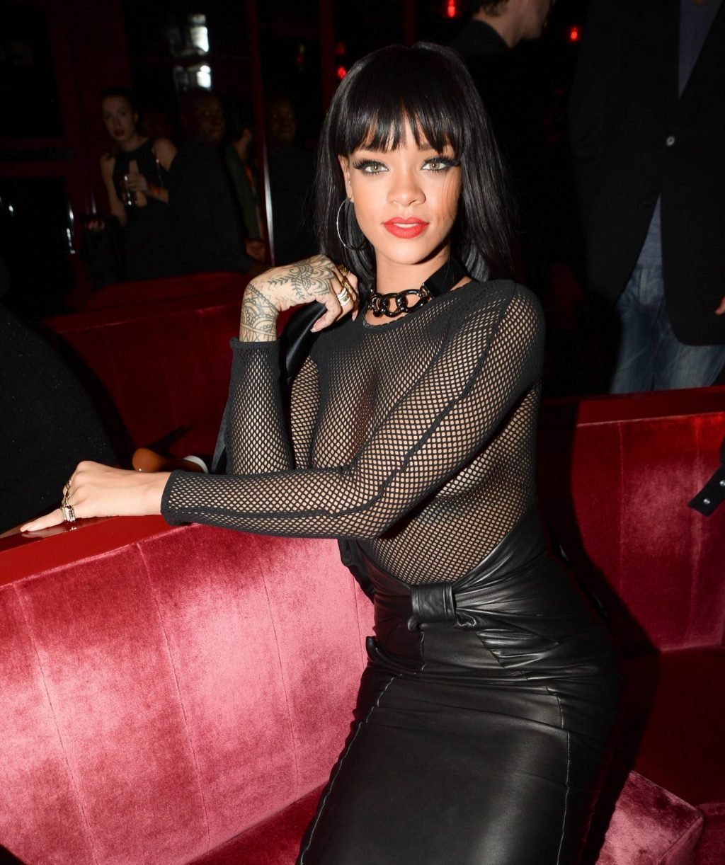 Rihanna See Through (16 Photos)