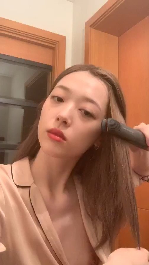 Sulli Choi Nip Slip (3 Pics + Video)