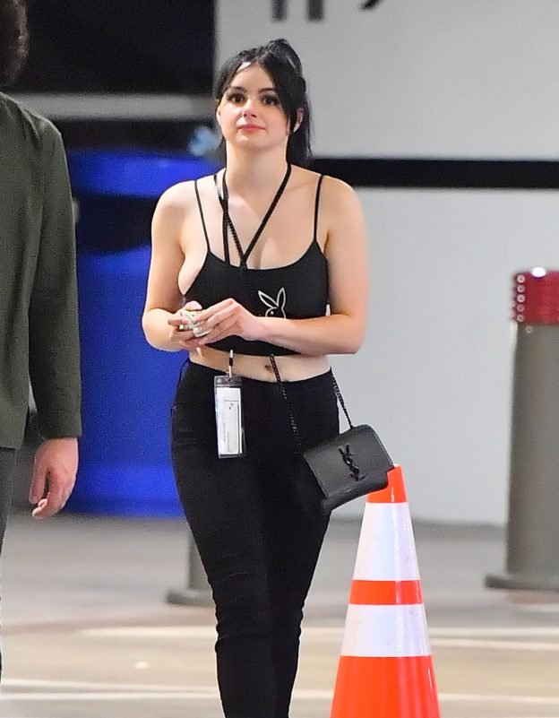 Ariel Winter Areola Slips 36 Photos Thefappening