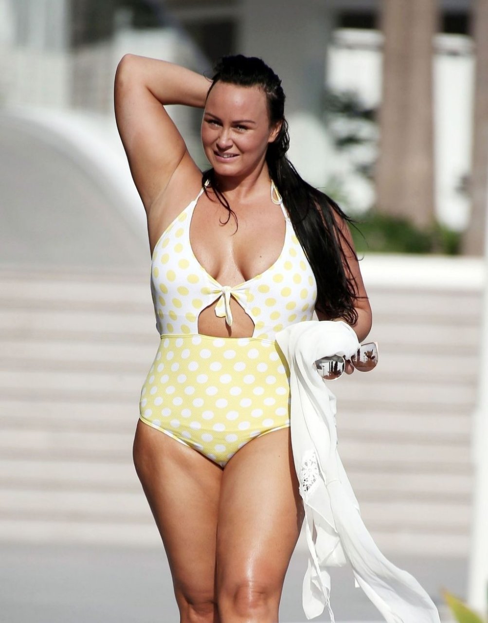 Chanelle Hayes Sexy (17 Photos)