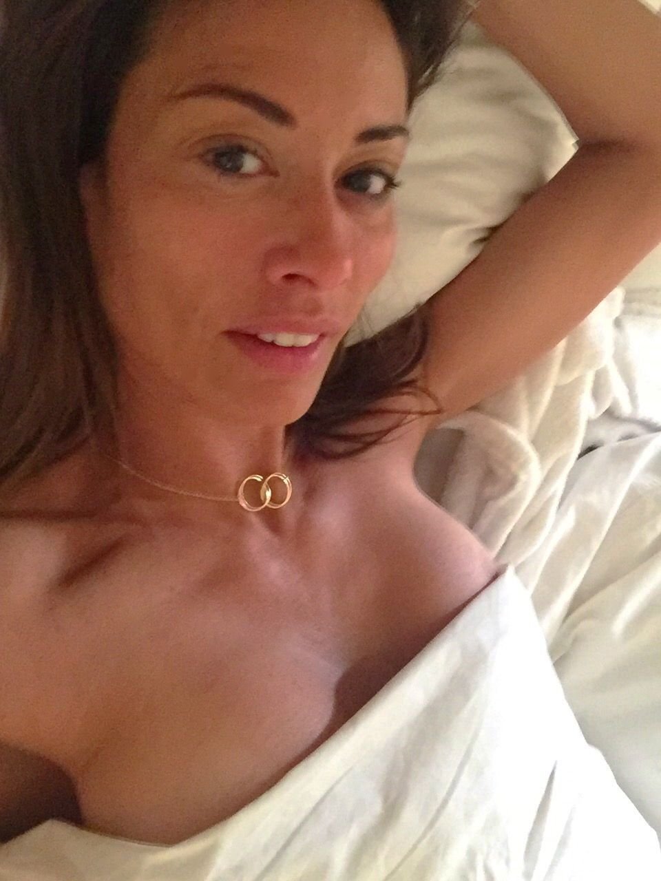Melanie Sykes Nude &amp; Sexy Leaked The Fappening (4 Photos)