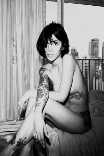 Model Selena Gomez / saint.selena Nude Leaks Photo 6