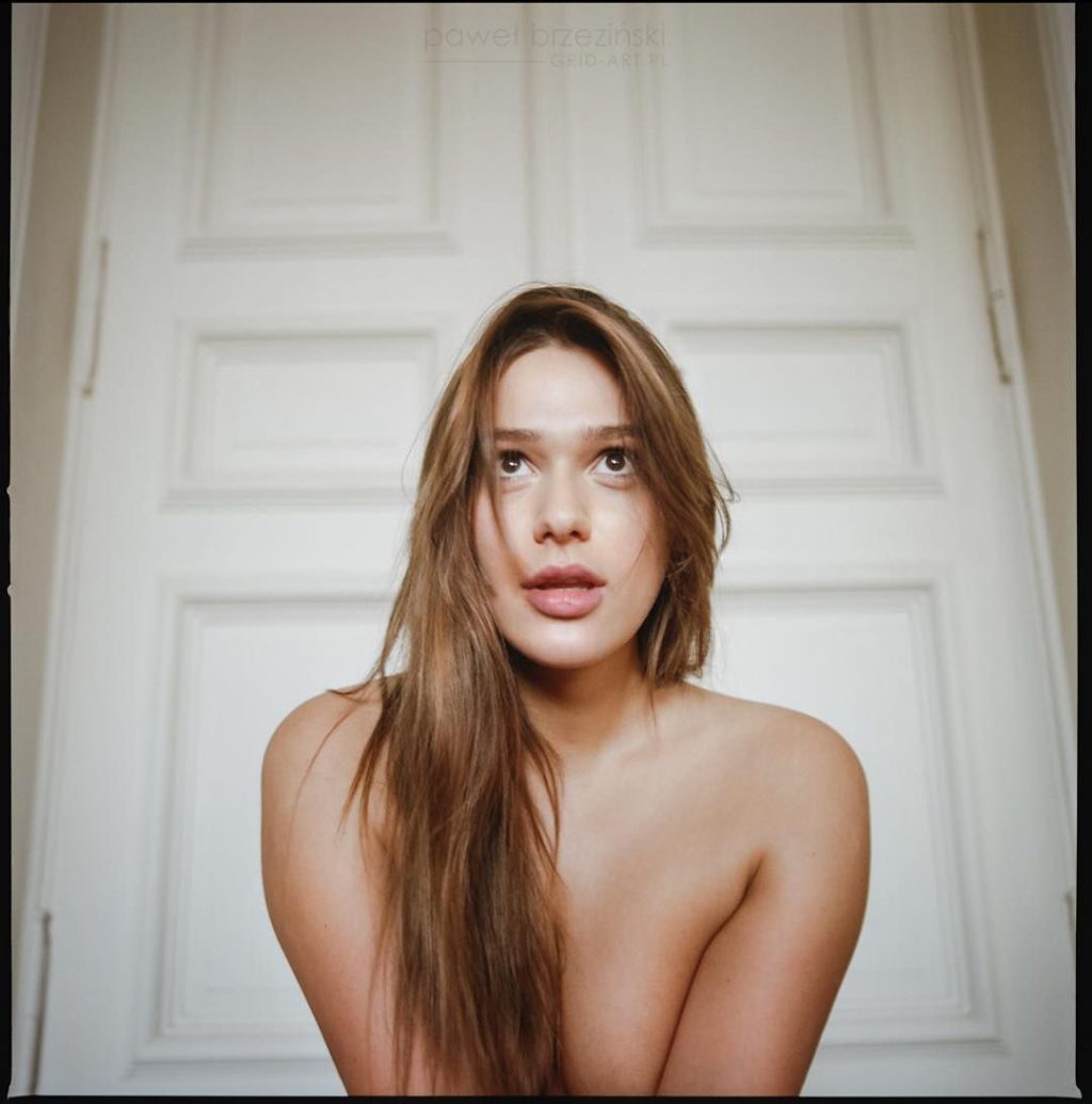 Lena Bednarska Nude &amp; Sexy (153 Photos)