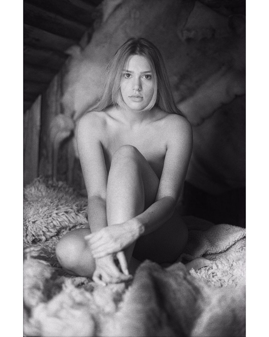 Lena Bednarska Nude &amp; Sexy (153 Photos)
