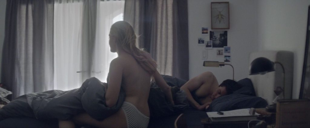 Maika Monroe Nude &amp; Sexy (158 Photos + Video)